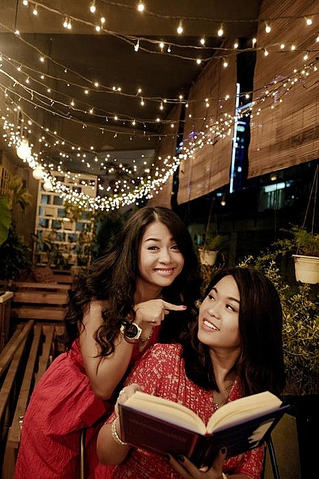 Phuong Uyen Tran and Ngoc Bich Tran. Photo: tapchisaoviet.com. 2457 uyen 31