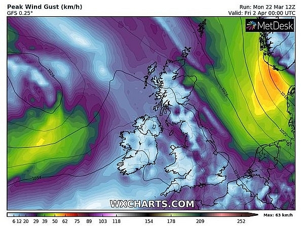 Cold weather forecast: Cold winds could sweep in from north-westerly directions (Image: WXCHARTS) 4948-uk-243-1