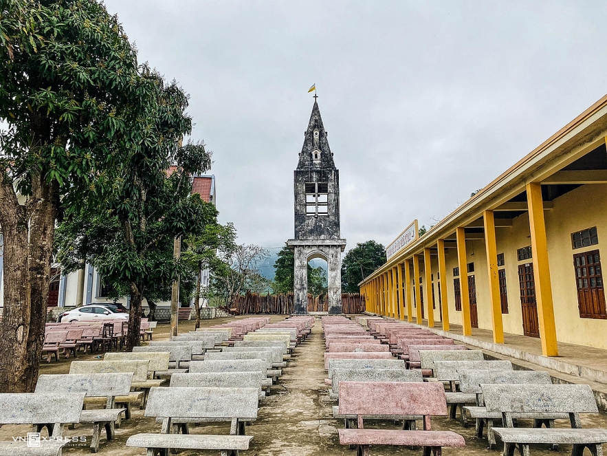 Splendid churches add charm to Quang Binh Province Splendid churches add charm to Quang Binh Province