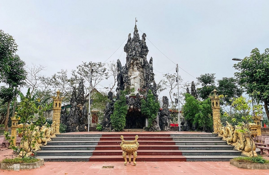 Splendid churches add charm to Quang Binh Province Splendid churches add charm to Quang Binh Province
