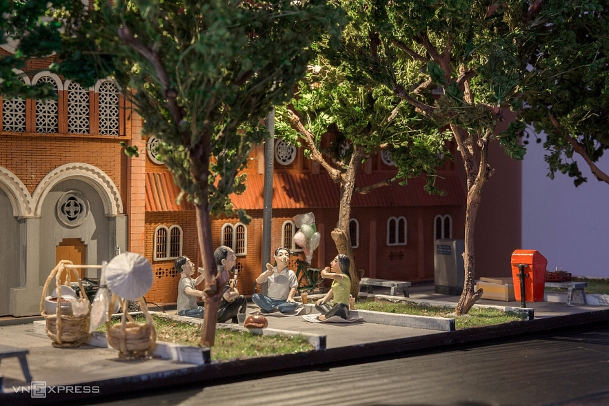 Old Saigon springs back to life in miniature Old Saigon springs back to life in miniature
