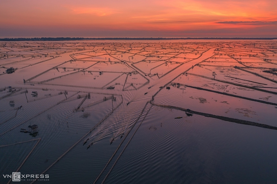 Absorbing scene of dawn in some areas of Vietnam scene of dawn in some areas of vietnam