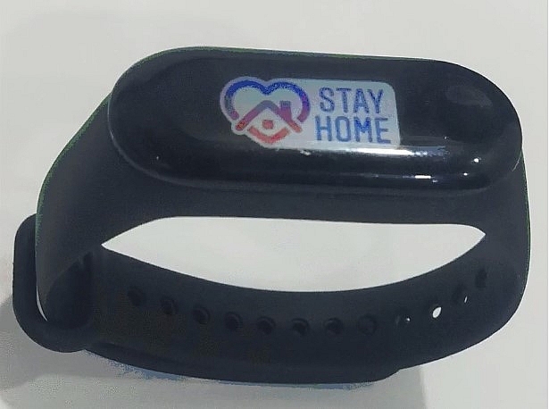 Vietnam considers to use tracking bracelets for quarantined people Vietnam considers to use tracking bracelets for quarantined people