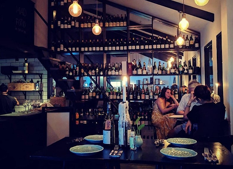 5 Best Wine Bars In HCMC 5 Best Wine Bars In HCMC