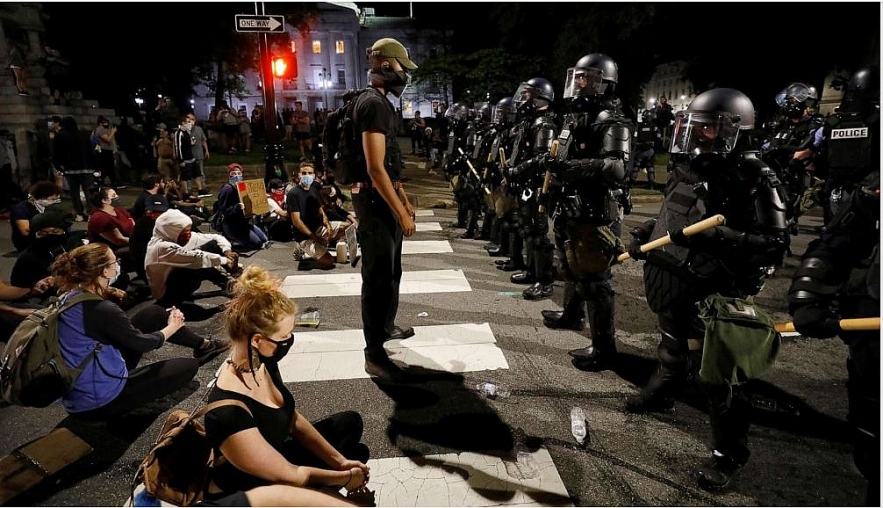 US News Today: The Insurrection Act of 1807 gives Trump the military's power to dominate protestors us news today what the insurrection act of 1807 gives trump the power to use military to dominate protestors