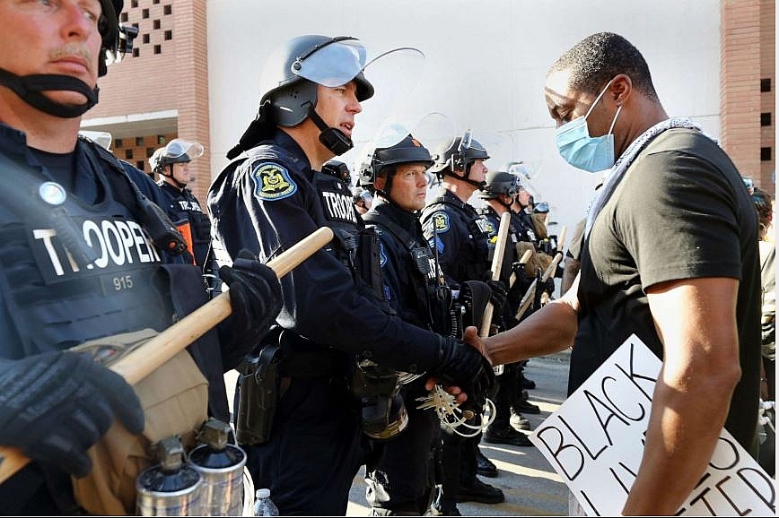 Protests and riots in America update: Time to say goodbye to man whose death ignited racism matter protests and riots in america update time to say goodbye to man whose death ignited racism matter