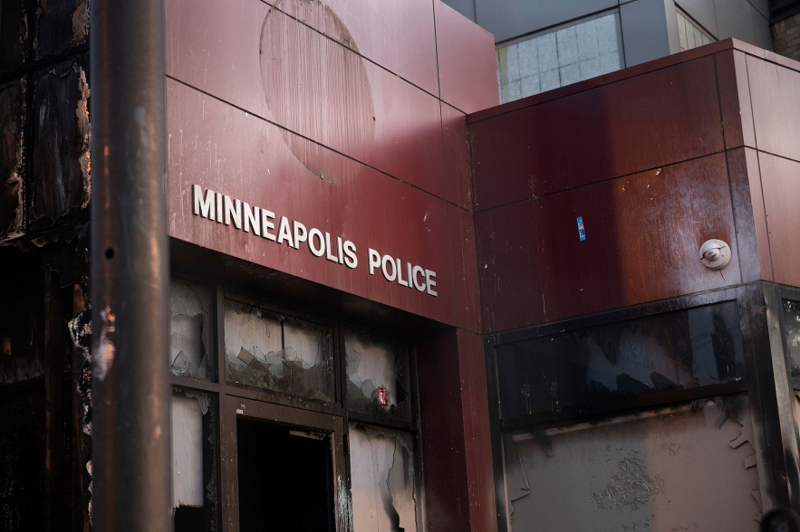 Protests in America update: Minneapolis city council is looking to move funding from police protests and riots in america update minneapolis city council is looking to move funding from police