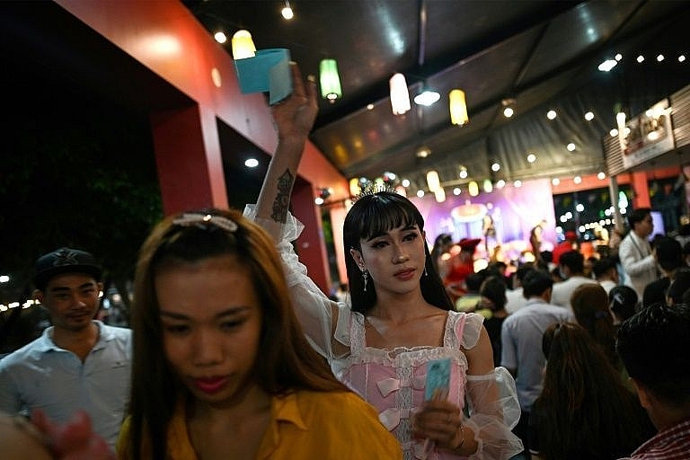 Lotto shows used to be a regular part of rural life in Vietnam's south but their appeal began to fade until Sai Gon Tan Thoi burst onto the mainstream nightlife circuit in 2017. Photo: AFP 5931 lgbt vietnam 1