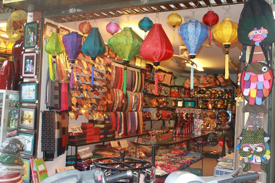 CNN 6 destinations to explore at night in Hanoi cnn 6 destinations to explore at night in hanoi
