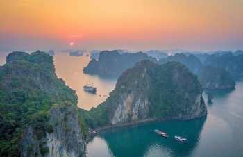 ha long bay enters the list of best sunrise viewing spots in world