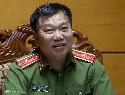 Electronic ID cards with multiple informations to review for issuing in Vietnam Electronic ID cards with multiple informations to review for issuing in Vietnam