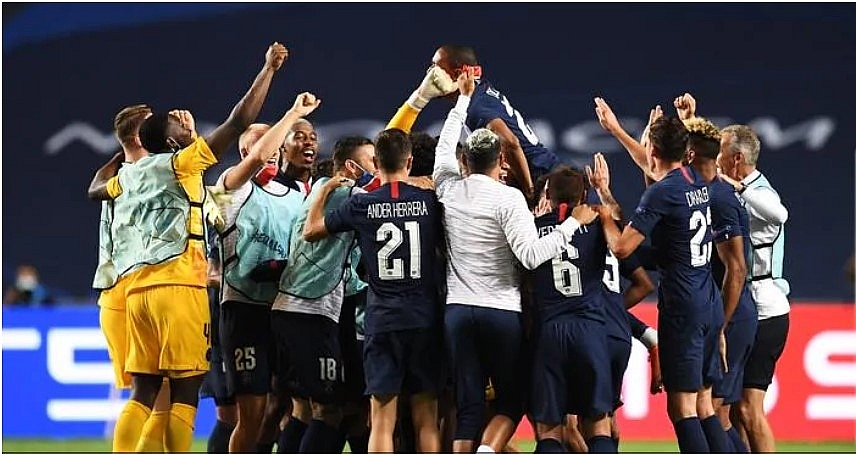 PSgh celebrate winning through to the Champions League final. Photo: Getty. 1248 psg