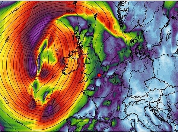 UK and Europe weather forecast latest, August 22: Storm Ellen reintroduces robust heatwave back to Europe UK and Europe weather forecast latest, August 22: Storm Ellen reintroduces robust heatwave back to Europe
