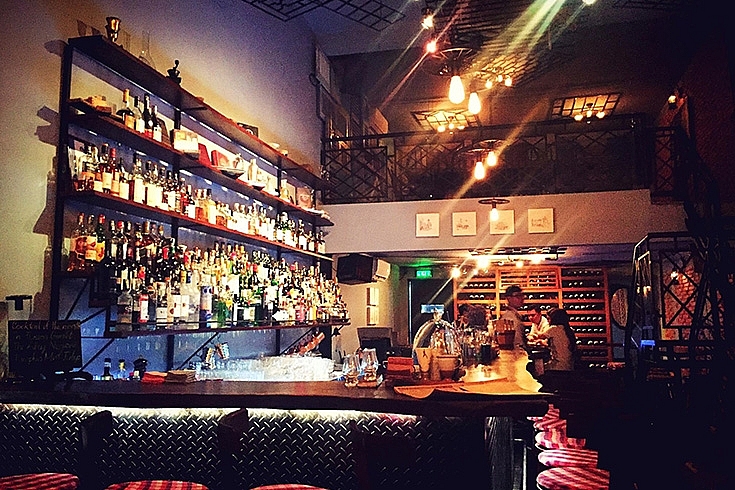 Expats in Ho Chi Minh City: Top bars for foreigners to enjoy Saigon nightlife experience Expats in Ho Chi Minh City: Top bars for foreigners to enjoy Saigon nightlife experience