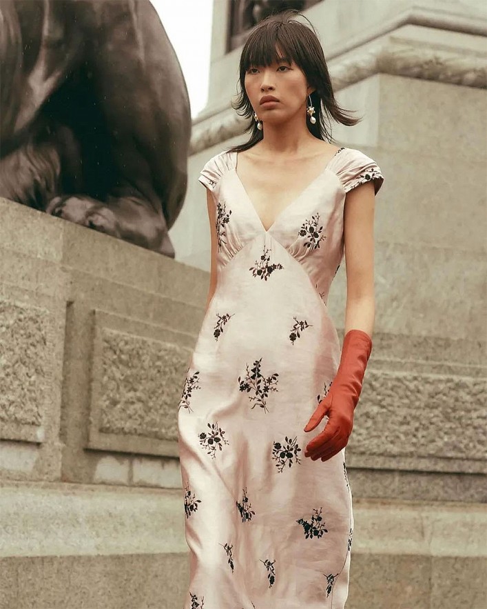 Dolce & Gabbana's Milan Fashion Show: First Vietnamese Model To Walk The Runway Dolce & Gabbana's Milan Fashion Show: First Vietnamese Model To Walk The Runway