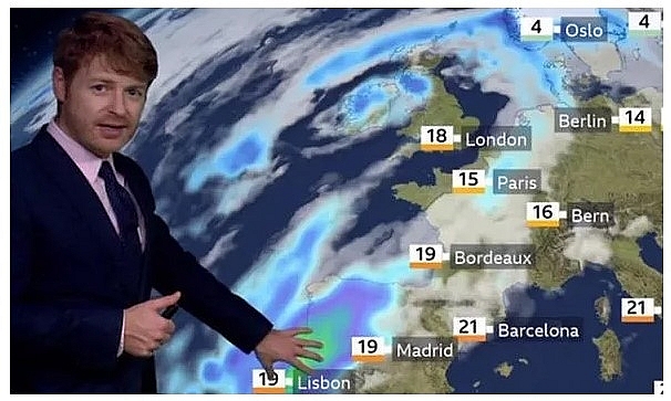 UK and Europe weather forecast latest, October 21: Storm Barbara threats Britain with strong winds and torrential rain. UK and Europe weather forecast latest, October 21: Storm Barbara threats Britain with strong winds and torrential rain.