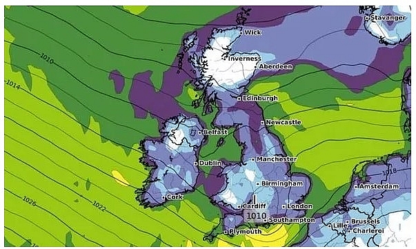 UK and Europe weather forecast latest, November 4: Freezing temperatures cause snow showers in Britain UK and Europe weather forecast latest, November 4: Freezing temperatures cause snow showers in Britain