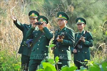 ເພີ່ມ​ທະ​ວີ​ກຳ​ລັງ​ຄວບ​ຄຸມ, ປ້ອງ​ກັນ​ຊາຍ​ແດນ​ເພື່ອ​ປ້ອງ​ກັນ, ສະ​ກັ​ດ​ກັ້ນ​ໂລກ​ລະ​ບາດ​ໂຄ​ວິດ - 19
