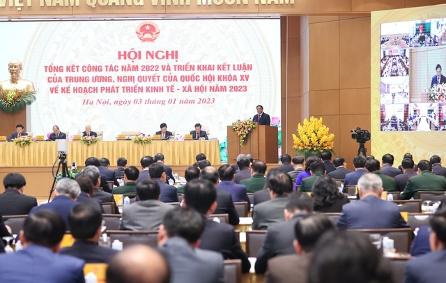 ສວຍ​ໃຊ້​ທຸກ​ກາ​ລະ​ໂອ​ກາດ, ຂົນ​ຂວາຍ​ເພື່ອ​ຊຸກ​ຍູ້​ການ​ຟື້ນ​ຟູ ແລະ ພັດ​ທະ​ນາ​ເສດ​ຖະ​ກິດ - ສັງ​ຄົມ