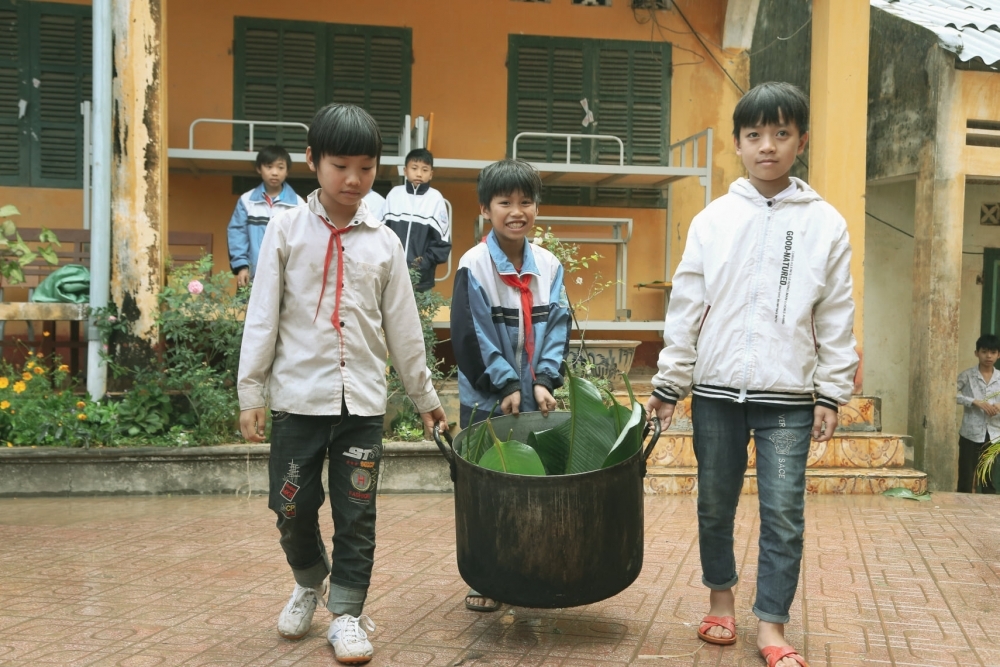 world vision ຫວຽດ ນາມ ມອບ ຂວງ ຂວ ນ ໃຫ ແກ ປະ ຊາ ຊ ນ ແຂວງ ຮ ວາ ບ ງ