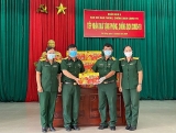 ຊາ Dr Thanh ເພີ່ມ​ກຳ​ລັງ​ແຮງ​ໃຫ້​ແກ່​ພໍ່​ແມ່​ປະ​ຊາ​ຊົນ, ນັກ​ຮົບ​ ຢູ່ ທະ​ຫານ​ເຂດ 5 ແລະ ເຂດ7