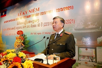 ນັກ​ຊ່ຽວ​ຊານ​ຕຳຫຼວດ ຫວຽດ​ນາມ ໄດ້​ປະ​ຊາ​ຊົນ​ລາວ​ຖື​ເປັນ​ລູກຫຼານ​ໃນ​ຄອບ​ຄົວ
