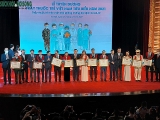 ຊົມ​ເຊີຍ​ທ່ານ​ໝໍ​ໜຸ່ມ​ຫວຽດ​ນາມ 10 ຄົນ