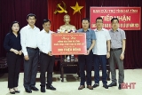 ປະ​ຊາ​ຄົມ​ຊາວ ຫວຽດ​ນາມ ອາ​ໄສ​ຢູ່​ຕ່າງ​ປະ​ເທດ​ໜູນ​ຊ່ວຍ​ພໍ່​ແມ່​ປະ​ຊາ​ຊົນ ເຂດ​ນ້ຳ​ຖ້ວນ​ເງະ​ອານ, ຮ່າ​ຕິງ​ເງິນ​ເປັນ​ຈຳ​ນວນ 60 ລ້ານ​ດົ່ງ