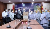 ສາ​ສະ​ໜາ​ພູດ ຫວຽດ​ນາມ ສືບ​ຕໍ່​ມອບ​ອຸ​ປະ​ກອນ​ການ​ແພດ​ໜູນ​ຊ່ວຍ​ປະ​ຊາ​ຊົນ ອິນ​ເດຍ