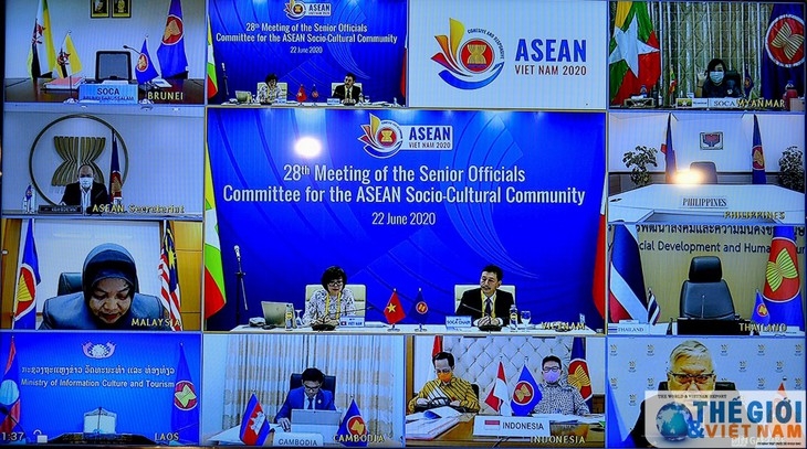 ຫວຽດນາມເປັນປະທານກອງປະຊຸມເຈົ້າໜ້າທີ່ອາວຸໂສກ່ຽວກັບປະຊາຄົມວັດທະນະທຳ - ສັງຄົມ ອາຊຽນຄັ້ງທີ 28 ຫວຽດ ນາມ ເປ ນ ປະ ທານກອງ ປະ ຊ ມເຈ າ ໜ າ ທ ອາ ວ ໂສ ກ ຽວ ກ ບ ປະ ຊາ ຄ ມ ວ ດ ທະ ນະ ທຳ ສ ງ ຄ ມ ອາ ຊຽນ ຄ ງ ທ 28