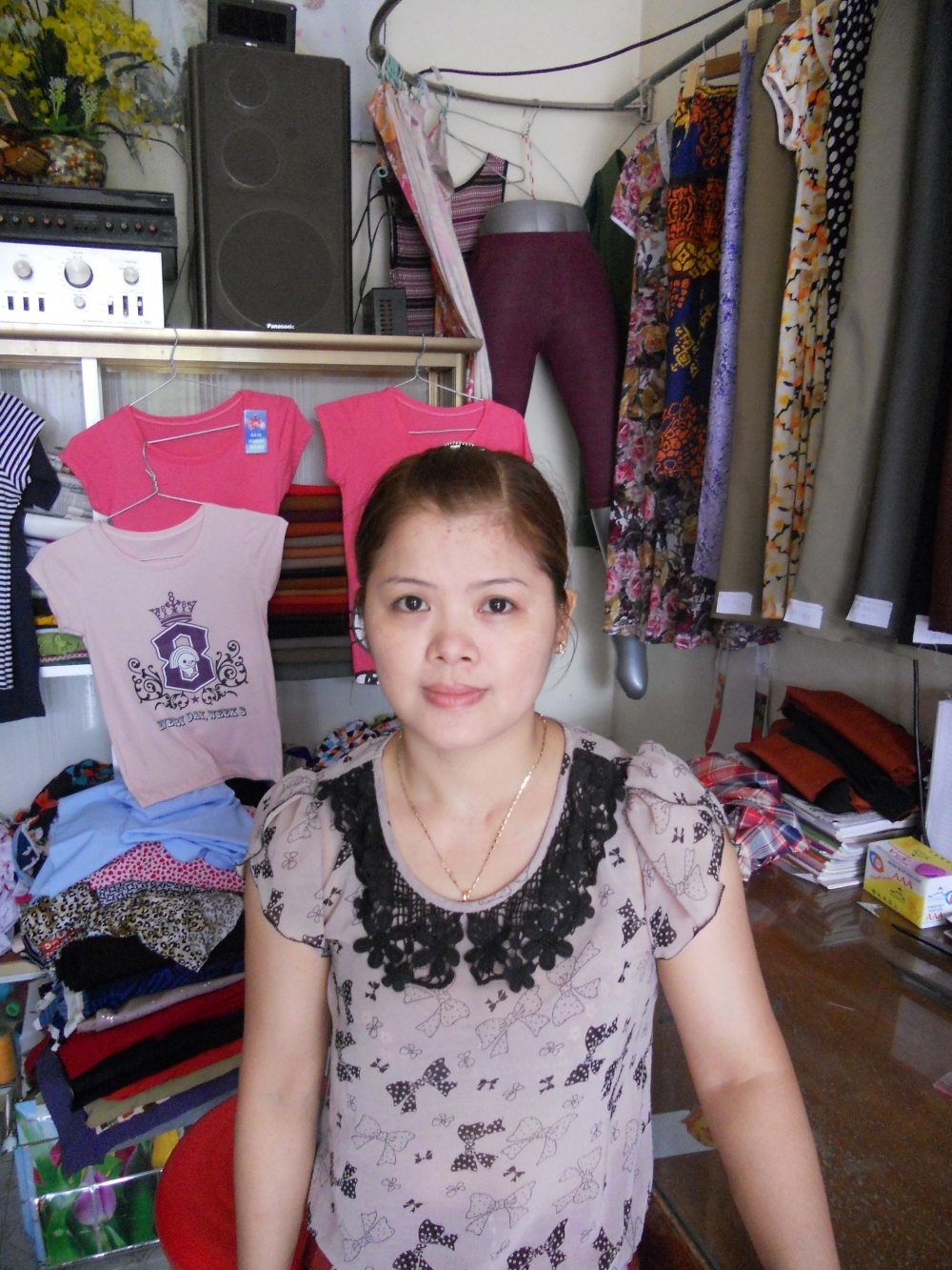 ແມ່ຍິງປະສົບເຄາະຮ້າຍຈາກທາດພິດສີສົ້ມ ສານຝັນໃຫ້ແກ່ຜູ້ປະສົບເຄາະຮ້າຍຈາກທາດພິດສີສົ້ມ ແມ່ຍິງປະສົບເຄາະຮ້າຍຈາກທາດພິດສີສົ້ມ ສານຝັນໃຫ້ແກ່ຜູ້ປະສົບເຄາະຮ້າຍຈາກທາດພິດສີສົ້ມ