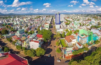 ຢາ​ລາຍ​ເລີ່ມ​ປ​ະ​ຕິ​ບັດ​ໜ້າ​ທີ່​ສ້າງ​ແຂວງ​ກາຍ​ເປັນ​ເຂດ​ກຳ​ລັງ​ໜູນ​ໃນ​ເຂດ​ສາມ​ລ່ຽມ​ພັດ​ທະ​ນາ​ລະ​ຫວ່າງ ຫວຽດ​ນາມ - ລາວ - ກຳ​ປູ​ເຈຍ