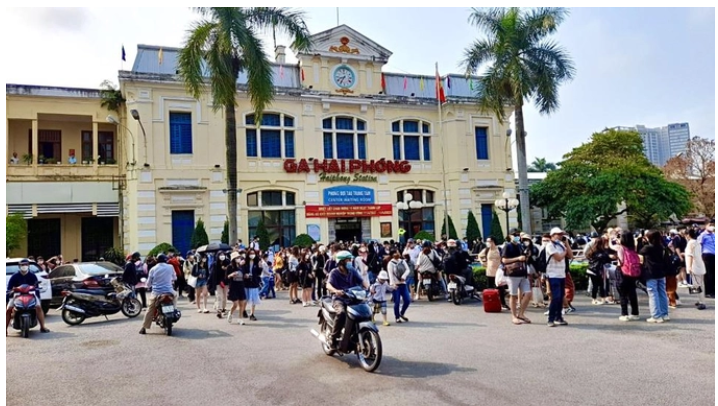 ຂະ​ແໜງ​ທ​າງລົດ​ໄຟ​ເພີ່ມ​ລົດ​ໄຟ ຫາຍ​ຟ່ອງ-ຮ່າ​ໂນ້ຍ ເພື່ອ​ຮັບ​ໃຊ້​ລູກ​ຄ້າ​ food tour