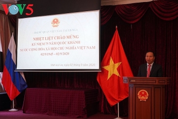 ບັນດາການເຄື່ອນໄຫວສະເຫລີມສະຫລອງ 75 ປີແຫ່ງວັນຊາດຫວຽດນາມ ຢູ່ຫລາຍປະເທດ