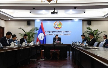 ລັດຖະມົນຕີຕ່າງປະເທດລາວ ສົນທະນາທາງ ໂທລະສັບກັບ ລັດຖະມົນຕີຕ່າງປະເທດ ມາເລເຊຍ