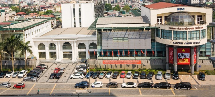 Trung tâm Chiếu phim Quốc gia, 87 Láng Hạ, quận Ba Đình, Hà Nội. Trung tâm Chiếu phim Quốc gia, 87 Láng Hạ, quận Ba Đình, Hà Nội.