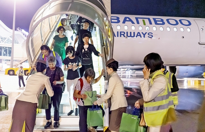 bamboo airways don chuyen bay ket noi viet nam voi ma cao trung quoc dau tien