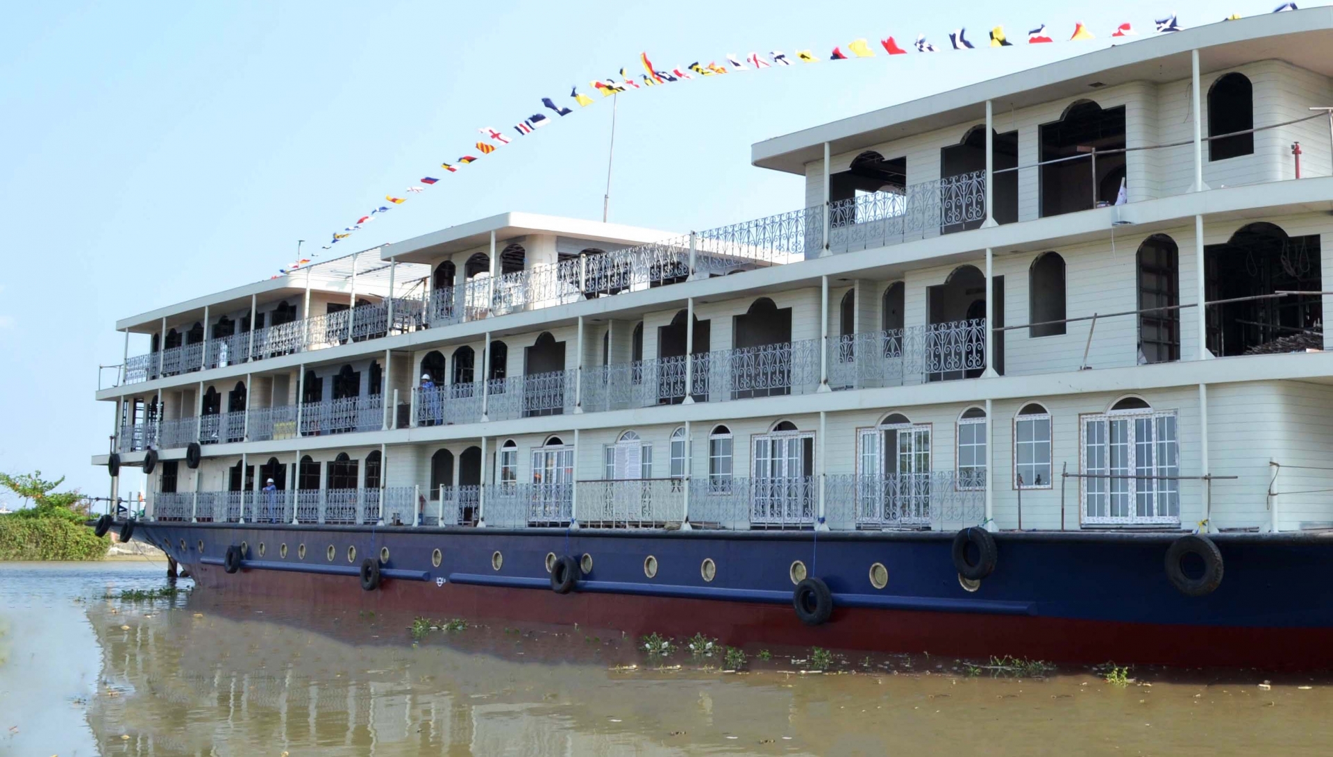 Du khách Áo tử vong trên tàu du lịch đến Tiền Giang du khach ao tu vong tren tau du lich khi di den tien giang