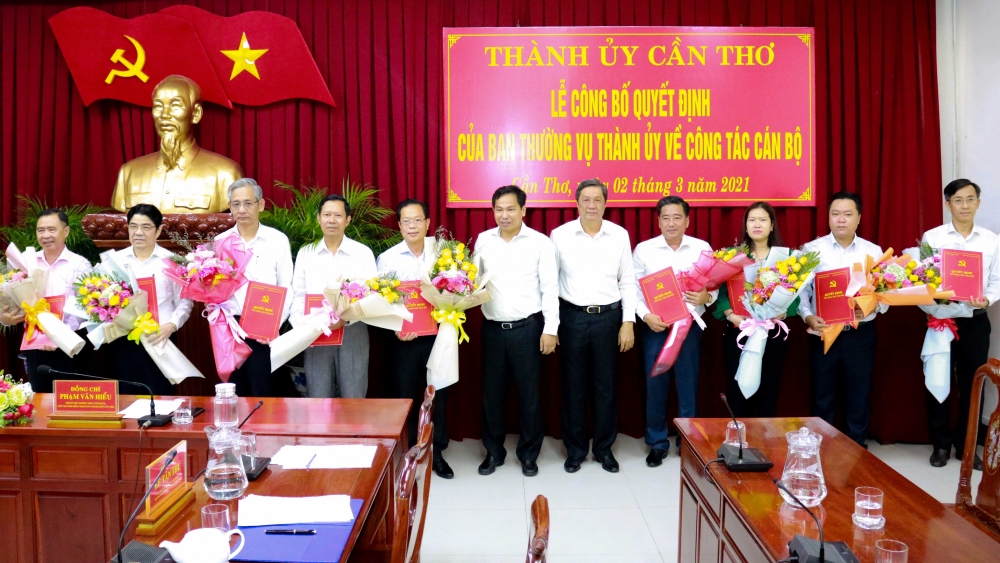 Cần Thơ: Luân chuyển điều động nhiều cán bộ chủ chốt sở ngành, quận huyện Cần Thơ: Luân chuyển điều động nhiều cán bộ chủ chốt sở ngành, quận huyện