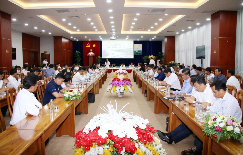 Cà Mau: Tập trung 'hiến kế' đổi mới phát triển du lịch đặc thù của địa phương Cà Mau: Tập trung 'hiến kế' đổi mới phát triển du lịch đặc thù của địa phương