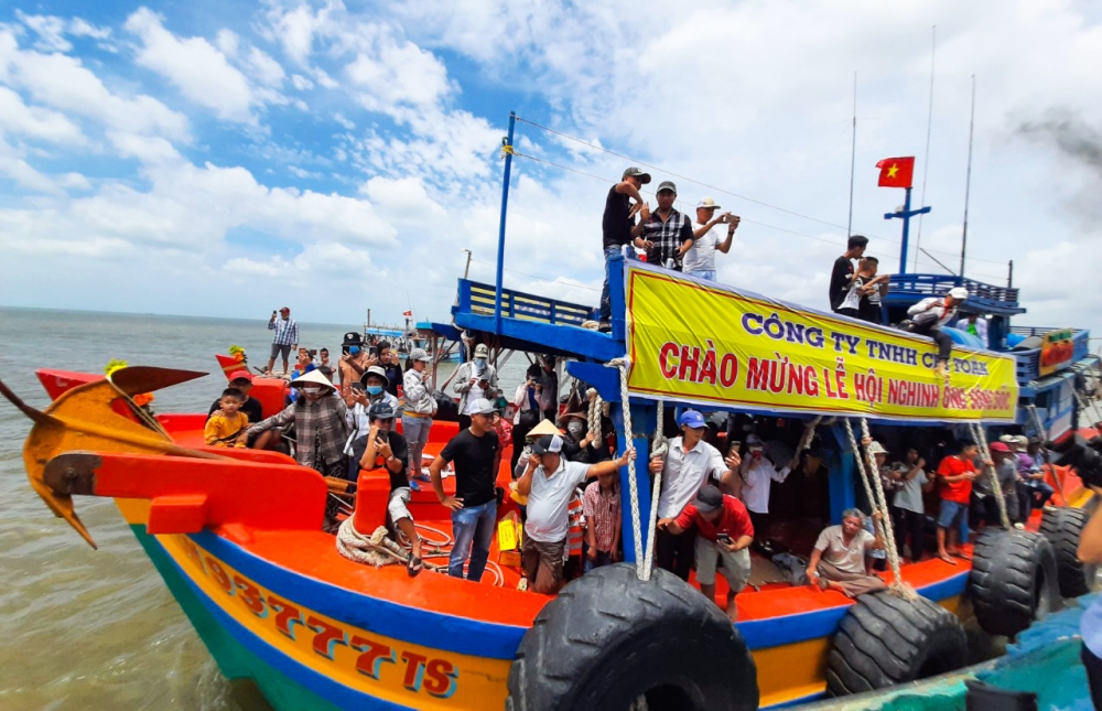 Cà Mau: Tưng bừng Lễ hội truyền thống Nghinh Ông Sông Đốc Cà Mau: Tưng bừng Lễ hội truyền thống Nghinh Ông Sông Đốc