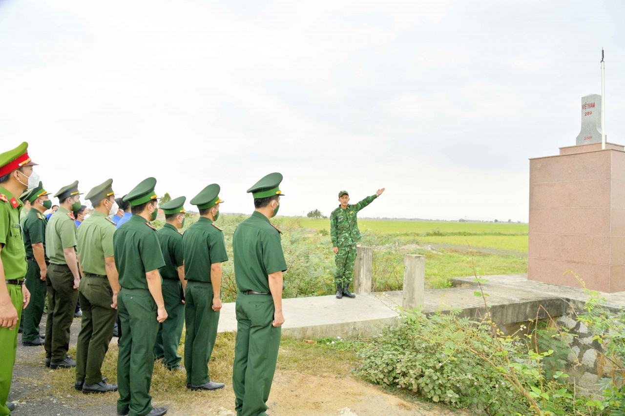 Kiên Giang: Tổ chức nhiều hoạt động ý nghĩa trong “Ngày Biên phòng toàn dân”