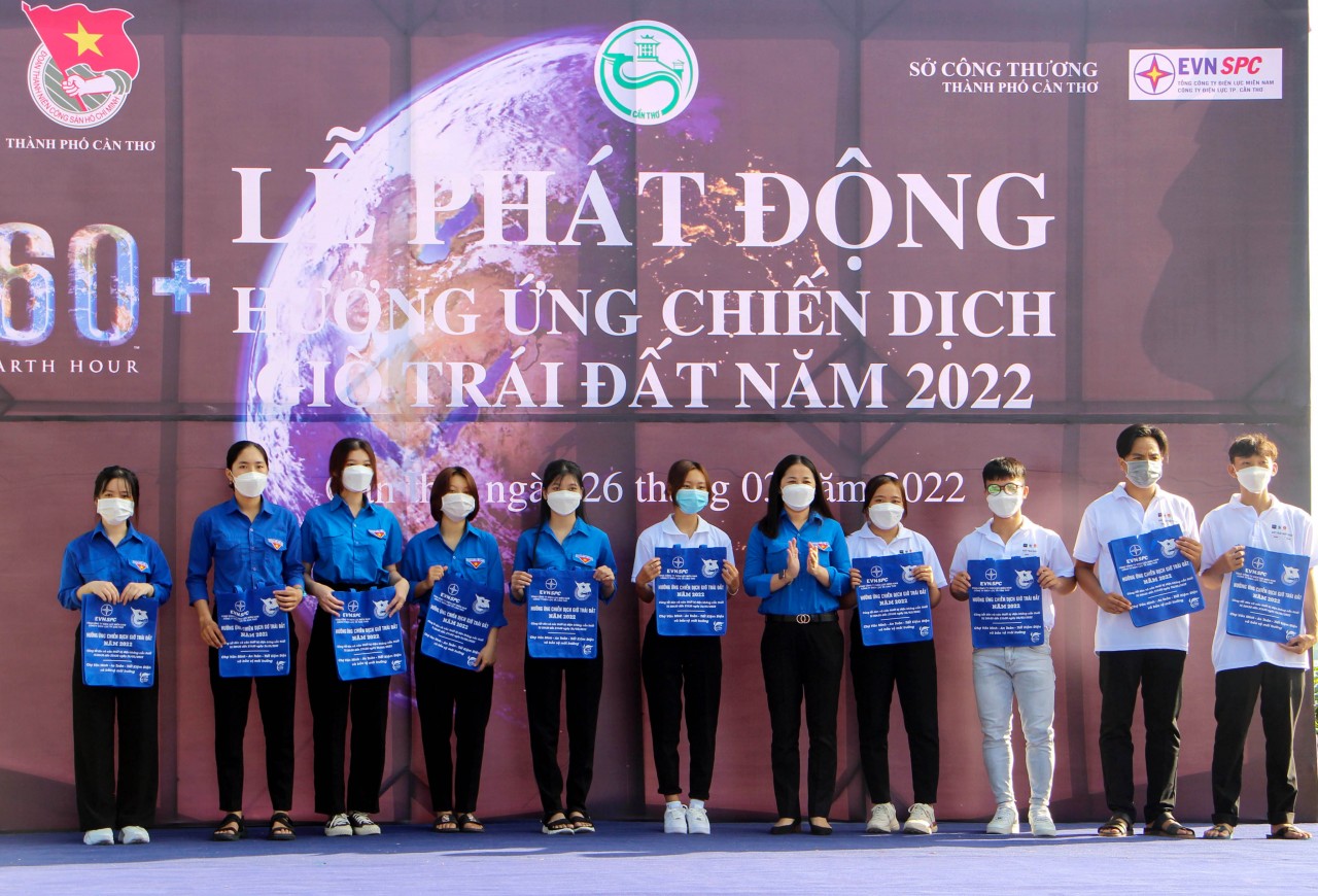 Tuổi trẻ Cần Thơ tổ chức nhiều hành động thiết thực hưởng ứng Giờ Trái đất 2022 Tuổi trẻ Cần Thơ tổ chức nhiều hành động thiết thực hưởng ứng Giờ Trái đất 2022