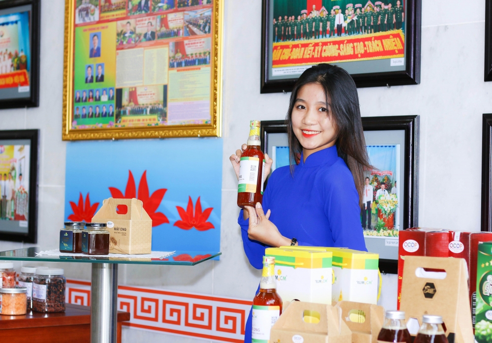 Lần đầu tiên 24 tỉnh, thành quảng bá các sản phẩm OCOP và sản phẩm đặc trưng tại An Giang