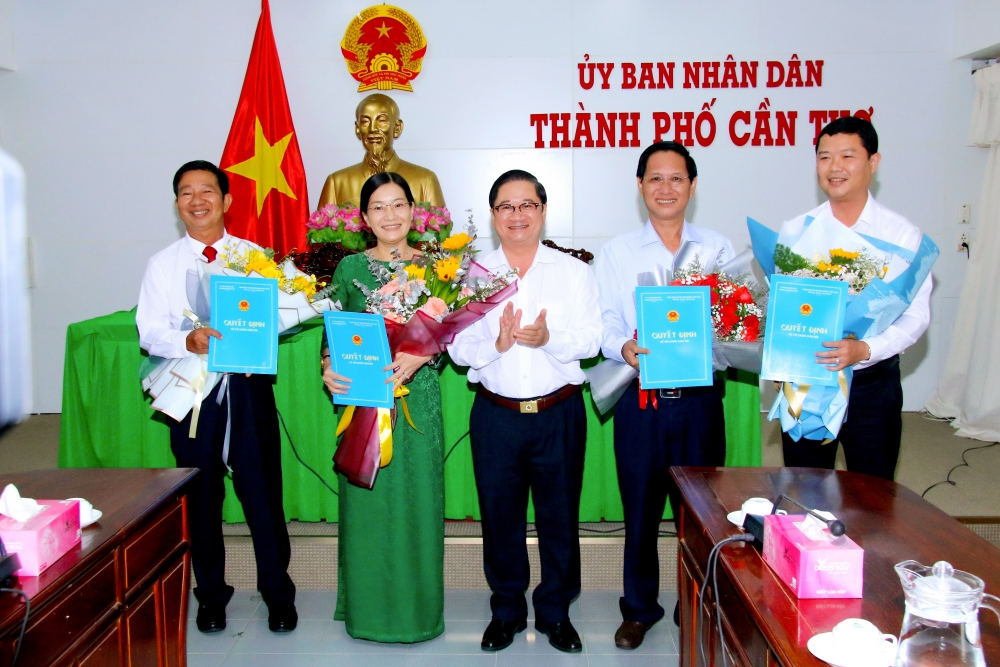 Cần Thơ: Điều động nhân sự lãnh đạo chủ chốt tại nhiều đơn vị Cần Thơ: Điều động nhân sự lãnh đạo chủ chốt tại nhiều đơn vị