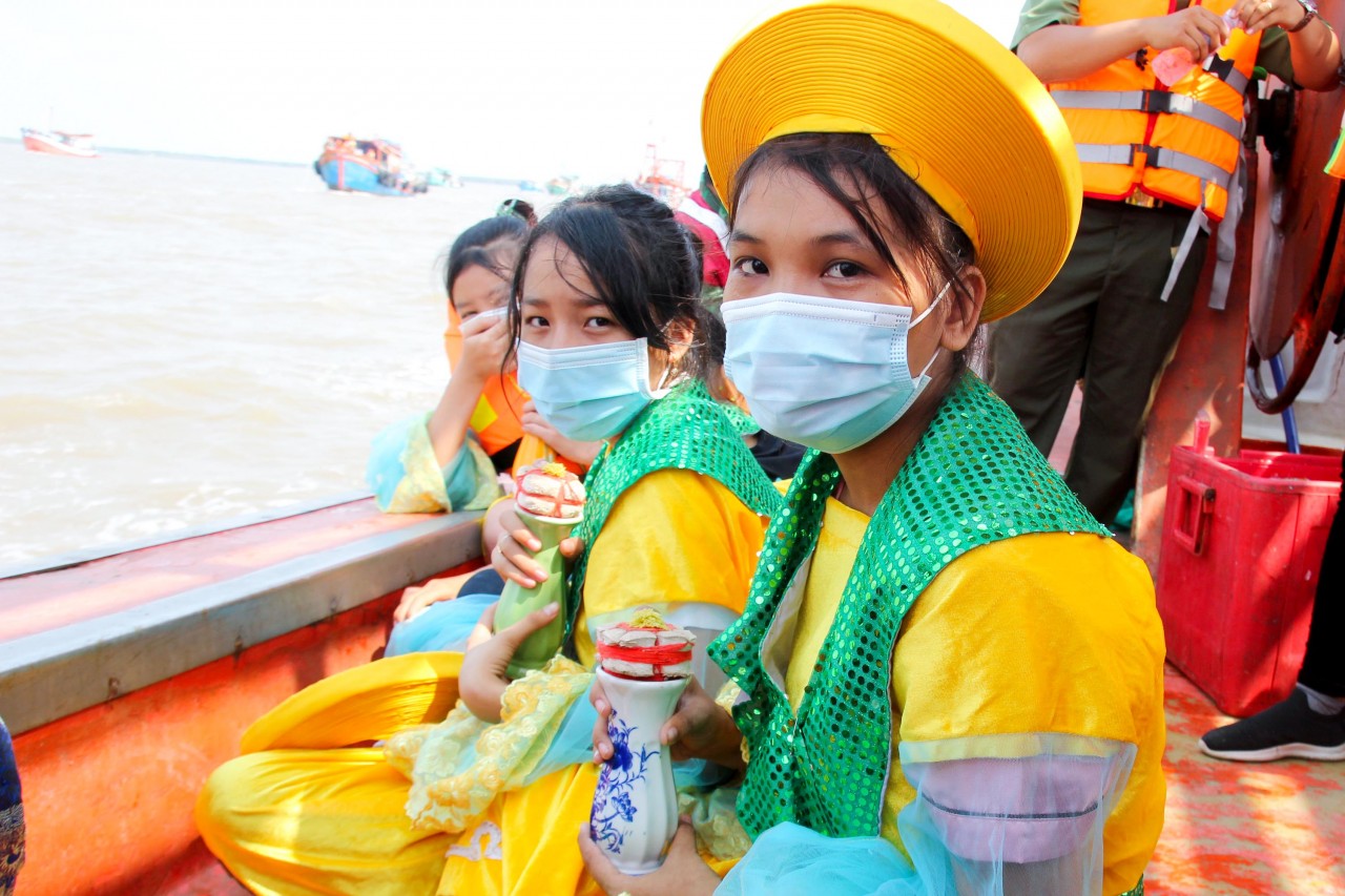 Lễ hội Nghinh Ông Đông Hải - nét đẹp đời sống tâm linh ngư dân vùng biển Bạc Liêu Lễ hội Nghinh Ông Đông Hải - nét đẹp đời sống tâm linh ngư dân vùng biển Bạc Liêu