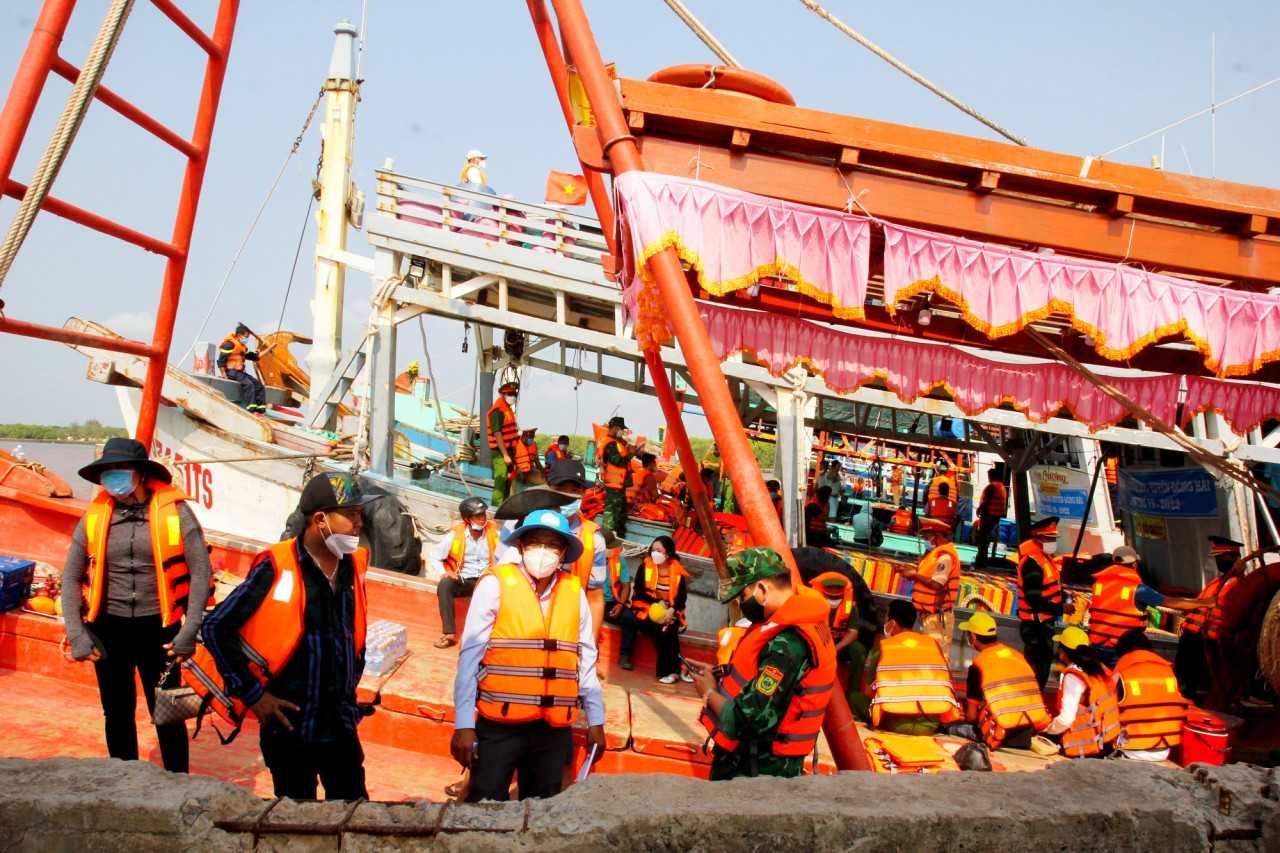Lễ hội Nghinh Ông Đông Hải - nét đẹp đời sống tâm linh ngư dân vùng biển Bạc Liêu Lễ hội Nghinh Ông Đông Hải - nét đẹp đời sống tâm linh ngư dân vùng biển Bạc Liêu