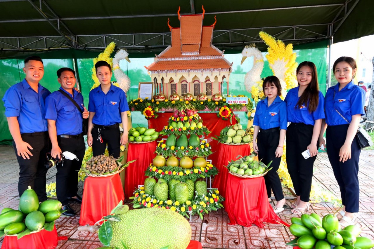 Quân dân Cần Thơ mừng Tết Chôl Chnăm Thmây năm 2022 Quân dân Cần Thơ mừng Tết Chôl Chnăm Thmây năm 2022