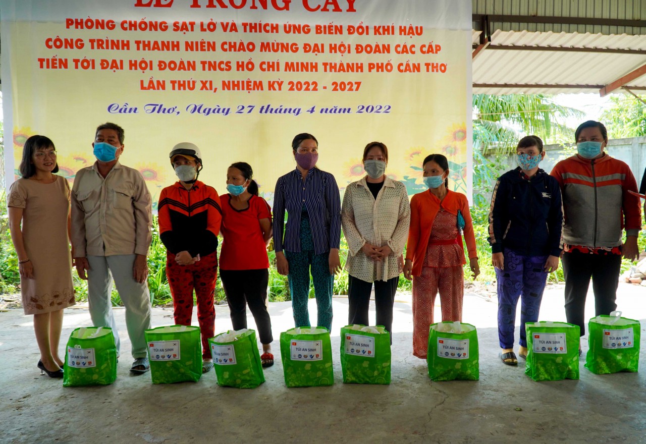Liên hiệp Cần Thơ cùng Tổ chức MYI trồng 1.000 cây bần bảo vệ môi trường Liên hiệp Cần Thơ cùng Tổ chức MYI trồng 1.000 cây bần bảo vệ môi trường