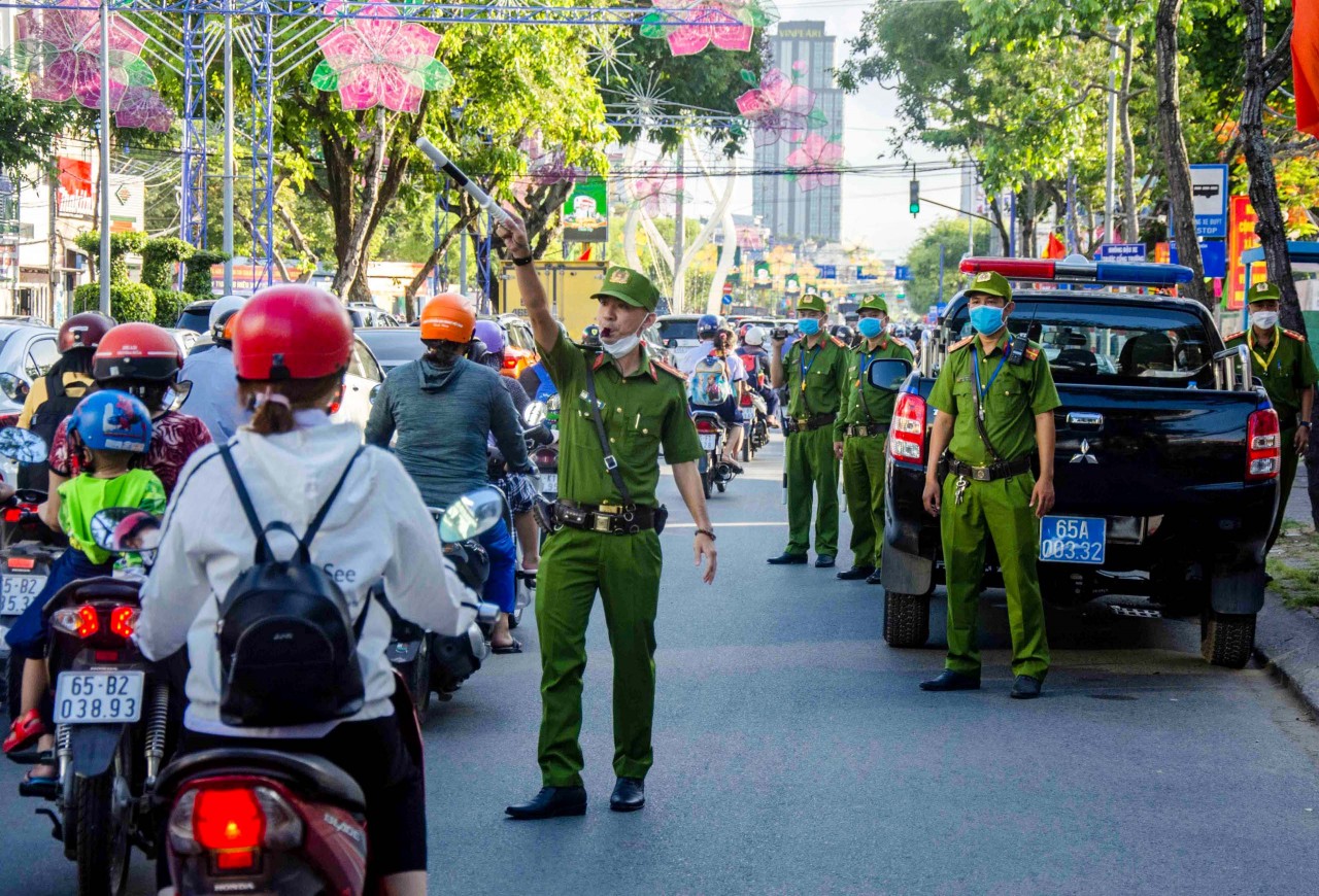 Cần Thơ xử lý nghiêm các vi phạm về trật tự an toàn giao thông Cần Thơ xử lý nghiêm các vi phạm về trật tự an toàn giao thông